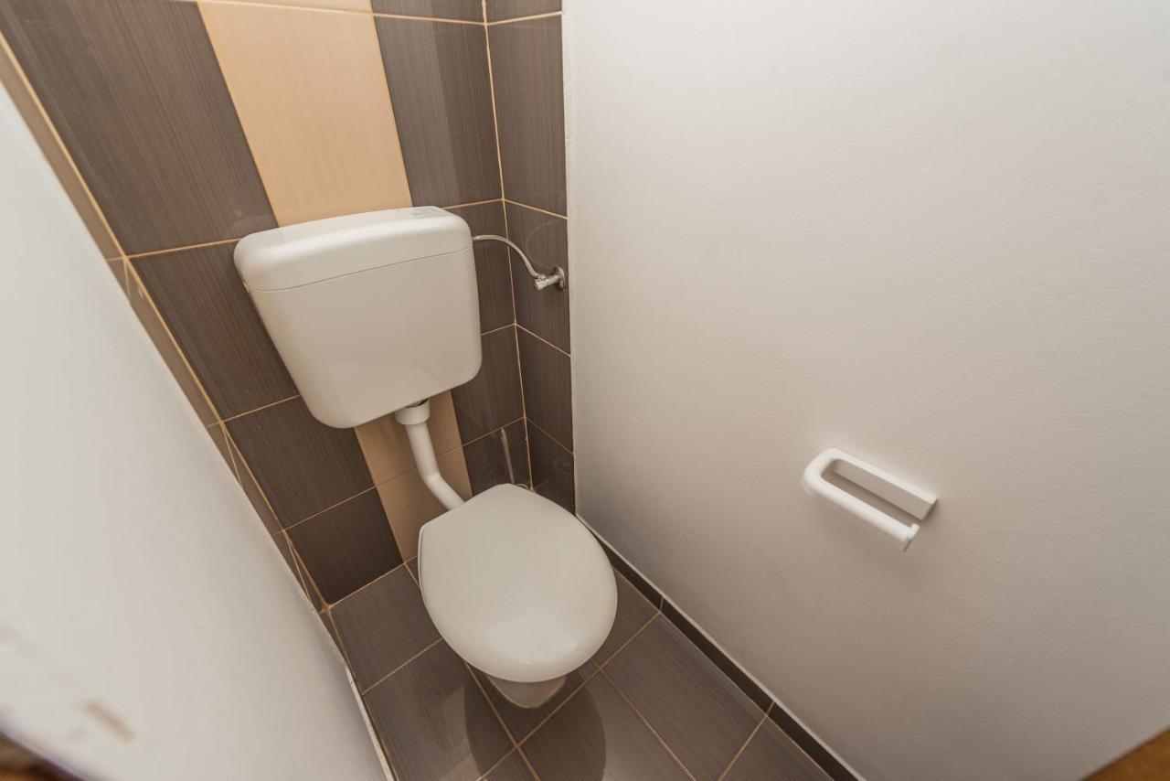 Nelly Apartments Привлака Екстериор снимка